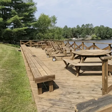 3BR Family Retreat - Relax, Play, Unwind, ENJOY in the Heart of Wisconsin!