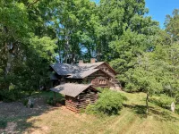 Rustic Historical Cabin Near Wineries & Gold Mines - シャレー