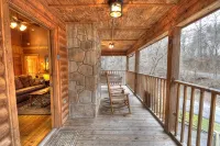 Family Tyme #78 - Charming & Clean Log Cabin! - 4-Star