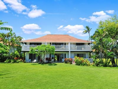 Luxury Ground Floor Condo Just 50 Yards From The Beach!