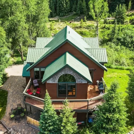 The Kebler Home: Walk to Elk Ave! Dog Friendly!