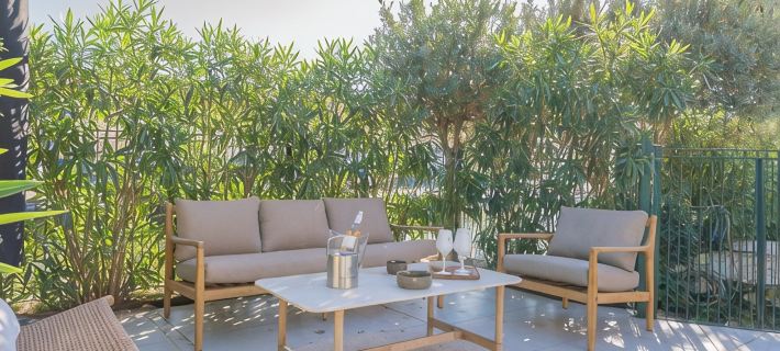 Villa Rénovée Avec Piscine et Amarrage, Dans Domaine Sécurité, Avec Plage à 5 mn Hotels in Grimaud