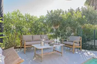 Villa Rénovée Avec Piscine et Amarrage, Dans Domaine Sécurité, Avec Plage à 5 mn - Swimmingpools