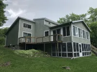 Family Friendly Cottage w/Spectacular Views of Round Lake-Hayward, WI - 주방