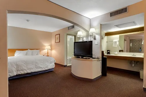 Days Inn & Suites by Wyndham Needles - Pet friendly