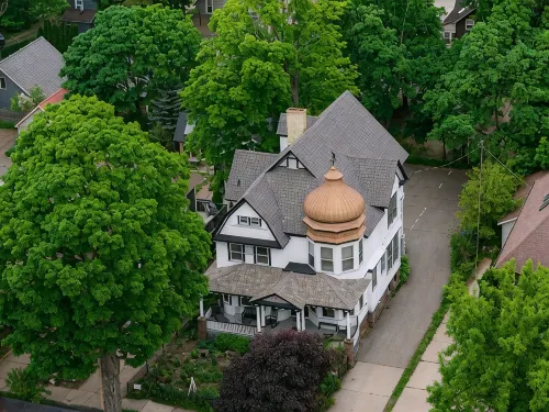 Historic Hewitt Onion Tower Apt 2 Studio in Central Marquette with Sauna Access - 4-Star