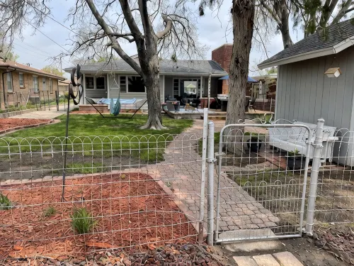 RARE FIND! 4BR, 2BA Home W/Deck/Grill/Fireplaces. Pet Friendly w/ fenced in BY - Family