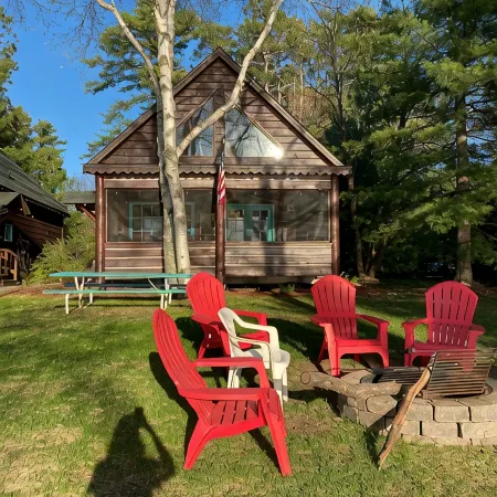 Rustic Luxurious Log Cabin on magestic Round Lake at Richardson Bay cabin 7