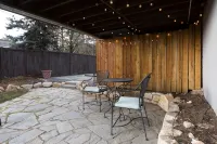 Ski & Hiking l Summer Pool l King Beds l Large Apartment l Mountain Views - 레지던스