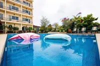 Mikhael's Hotel - 4-Star