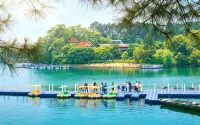 Howard Johnson Lake Serenity Hot Springs Hotel Neijiang - breakfast