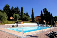 Agriturismo Il Belvedere Country Houses - Swimmingpools
