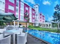 Favehotel Cimanuk Garut - Pools