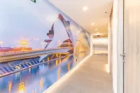 HQ Arena Hotel - parkir
