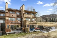 Condo in Snowmass Village - 2-Star