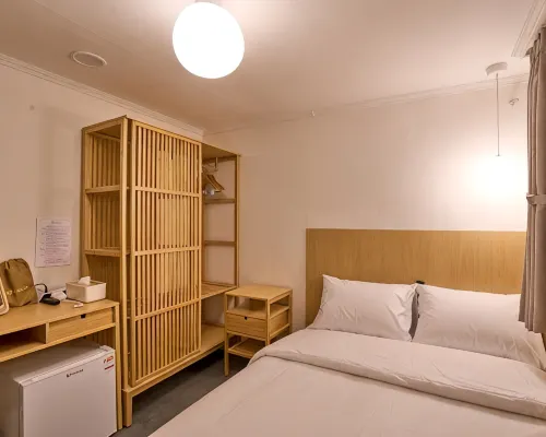 Stay seorae Hotels near Express Bus Terminal Station