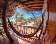 Cocoa Beachfront Inn - Pet friendly