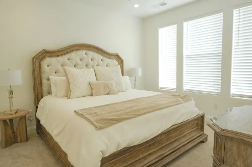 Spacious 5-bedroom townhome with WiFi and AC in Pleasant Washington- sleeps 17! - 4つ星