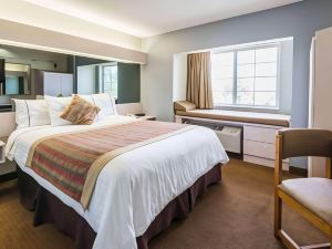 Microtel Inn & Suites by Wyndham Kansas City Airport