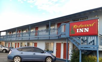 Redwood Inn