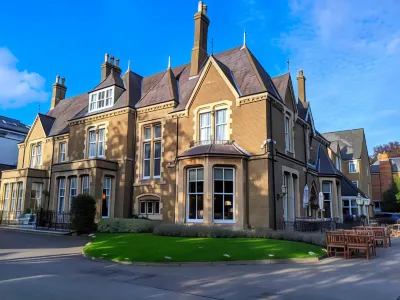 Cotswold Lodge Hotel Hotels near Lady Margaret Hall, University of Oxford