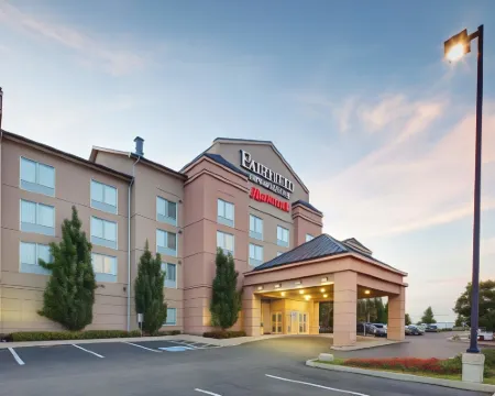 Fairfield Inn & Suites Toronto Brampton ブランプトンのホテル