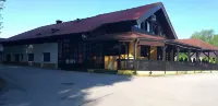 Guesthouse Urša Hotels near Pumptrack Britof