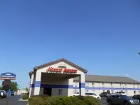 Howard Johnson by Wyndham Wichita Airport Các khách sạn ở Wichita