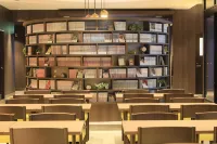 Quintessa Hotel Fukuoka Tenjin Comic&Books - parking