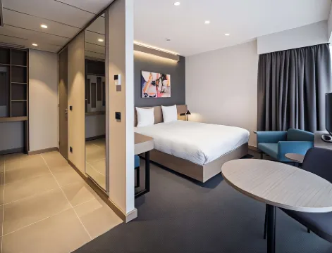 เอ็กเซกคิวทีฟ เรสซิเดนซี บาย เบสท์เวสเทิร์น สนามบินอัมสเตอร์ดัม