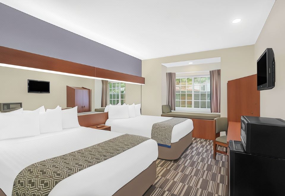 Microtel Inn & Suites by Wyndham Bentonville - Housity