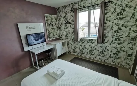 Yew Boutique Hotel