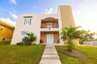 Colinas del Atlantico Vacational House 1st Floor Hotels near Parque Carlos Martínez Arenales