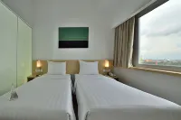 Whiz Prime Hotel Sudirman Pekanbaru Hotels in Pekanbaru City
