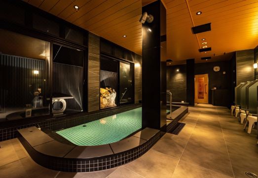 2. 호텔 오쿠라..