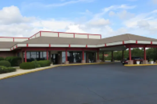 Econo Lodge Inn & Suites Conference Center Dublin