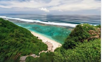 Uluwatu Jungle Villa