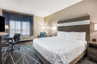 La Quinta Inn and Suites by Wyndham Houston Spring South Hotels in Spring