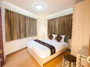 Orawan Suites