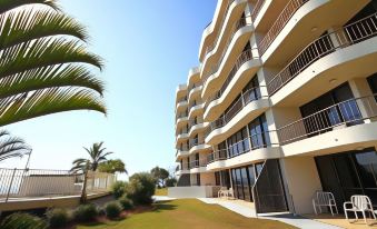 San Simeon Beachfront Apartments Tugun