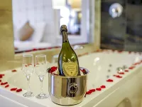 ذا قسطنطين هوتل Hotels near رصيف ميناء الحريم