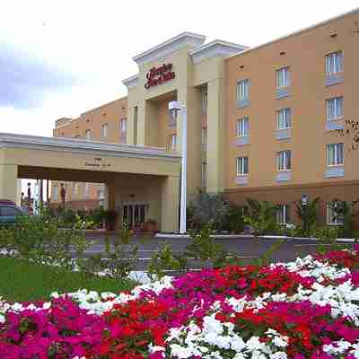 Hampton Inn & Suites Ft. Pierce Hotel Exterior