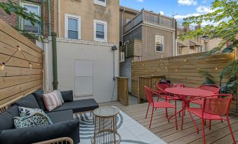 Passyunk Square Spacious 1 Br Oasis- Huge Deck