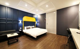 Premium Ava Hotel
