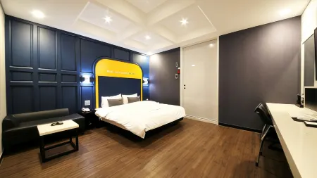 Premium Ava Hotel
