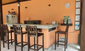 Ampha Place