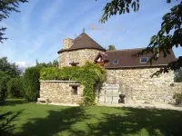 Trois Logements indépendant au Grande Vigne Hotels in Vernon
