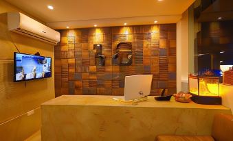 5. Hotel Vi..