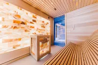 Suite 10 Home Design & Spa - 3-Star