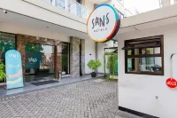 Sans Hotel Rajawali Surabaya by RedDoorz Hotels in Pabean Cantikan